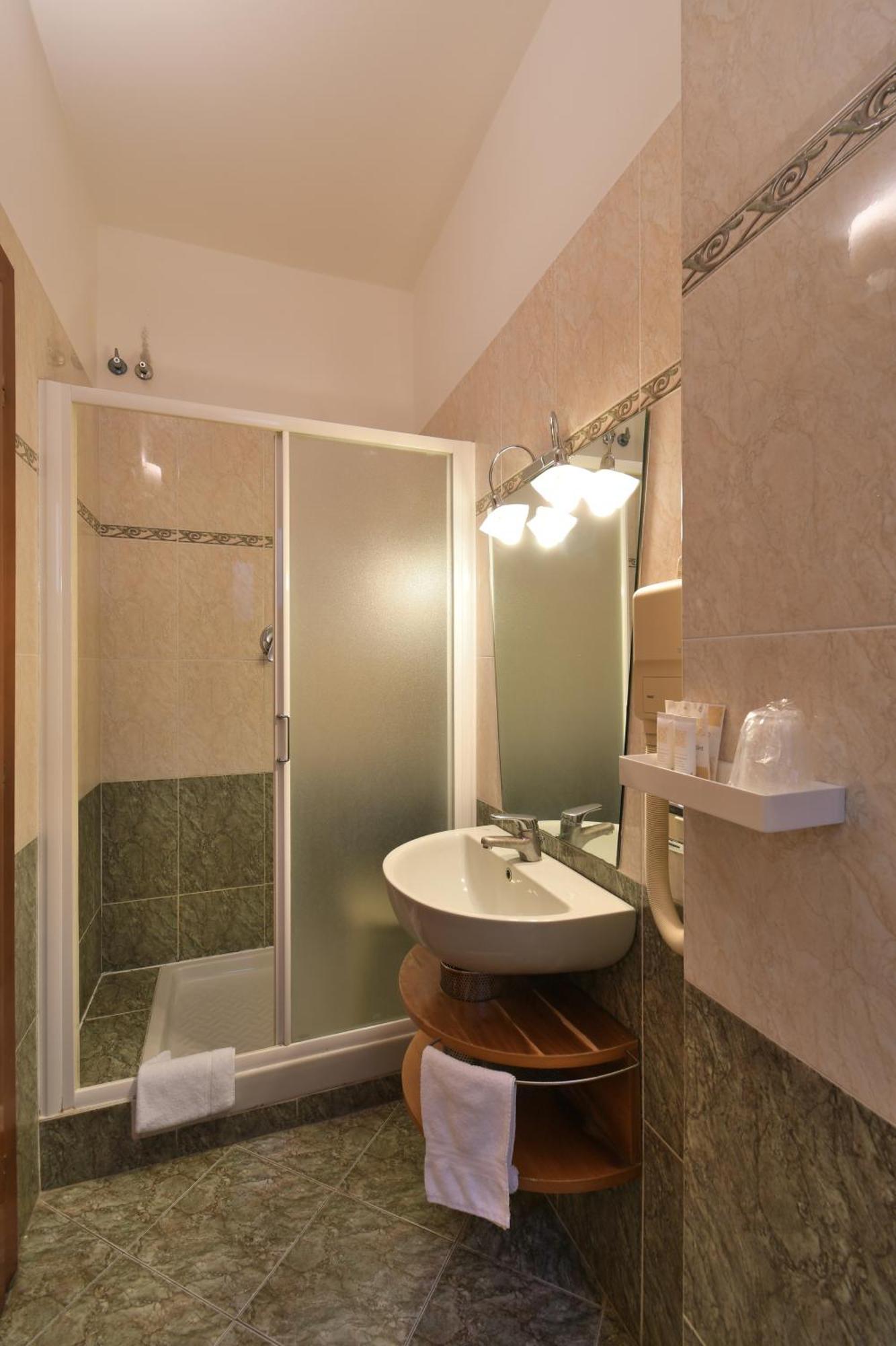 Hotel Cavour راباللو المظهر الخارجي الصورة