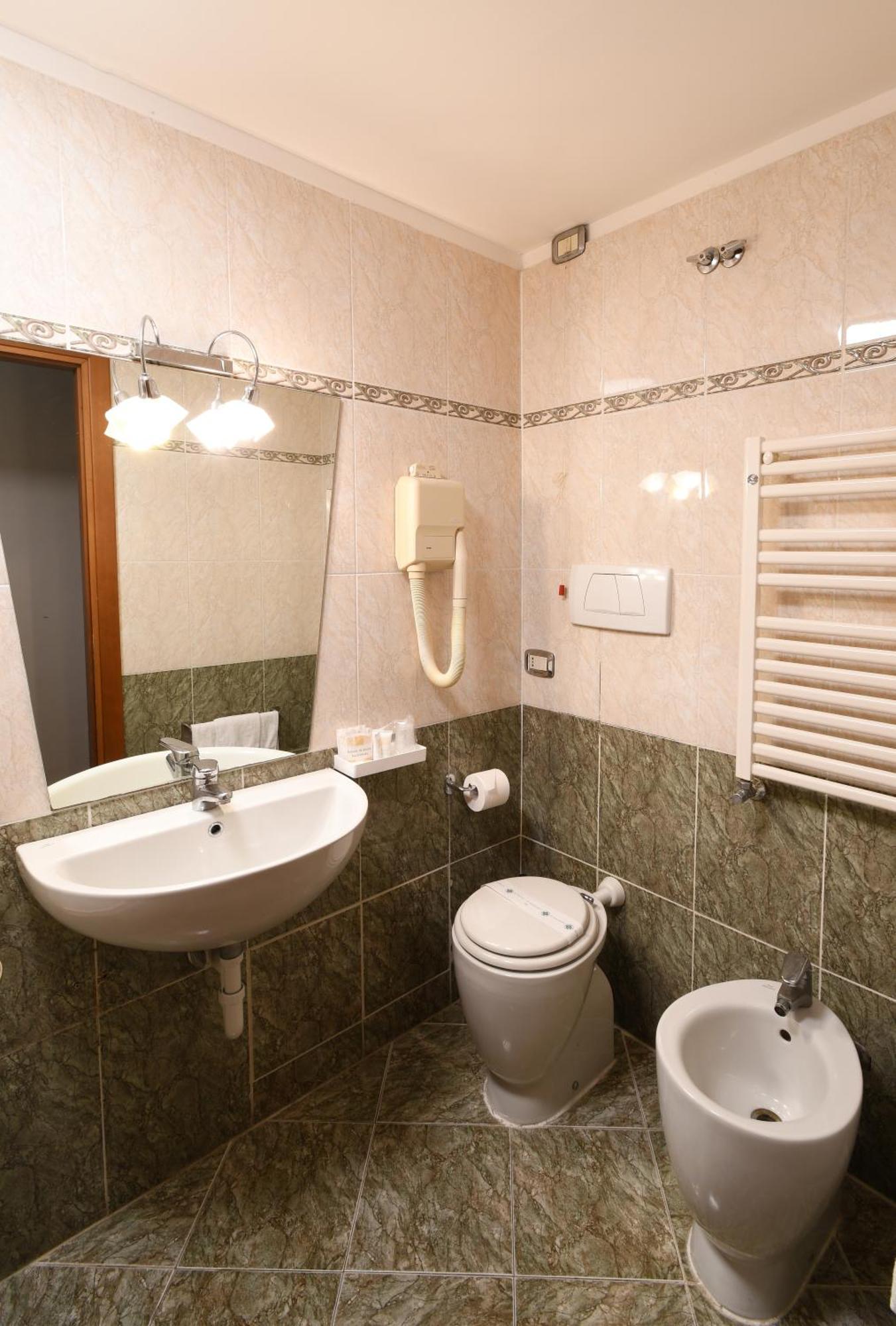 Hotel Cavour راباللو المظهر الخارجي الصورة